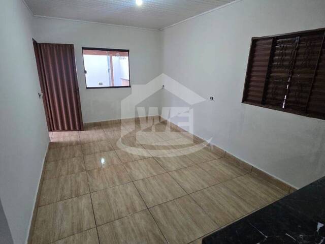 #10489 - Casa para Venda em Itumbiara - GO