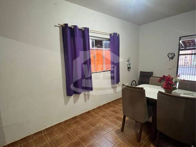 #10492 - Casa para Venda em Itumbiara - GO - 2