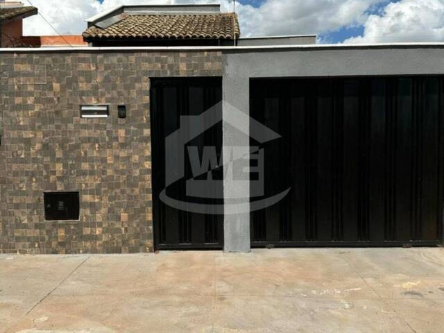 #10416 - Casa para Venda em Itumbiara - GO - 2