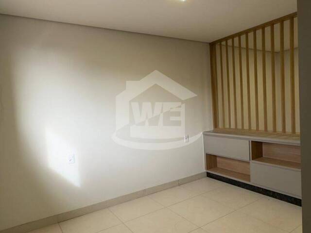 #10499 - Apartamento para Venda em Itumbiara - GO - 2