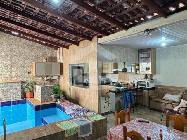 #10517 - Casa para Venda em Itumbiara - GO - 2