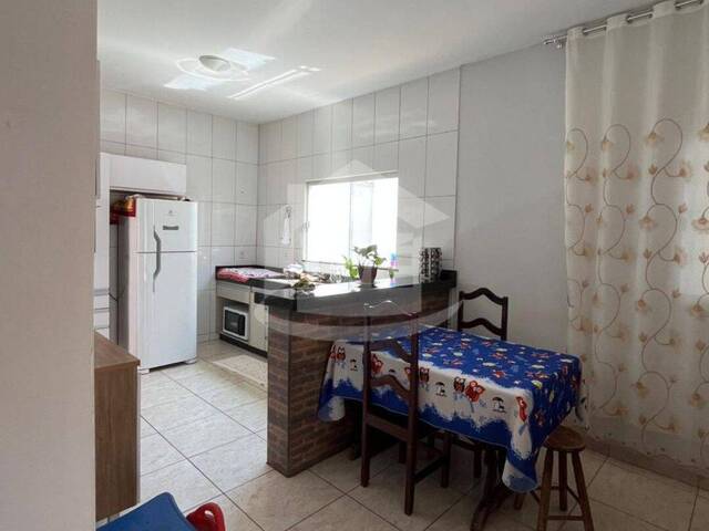 #10518 - Casa para Venda em Itumbiara - GO