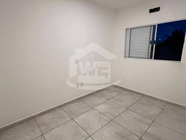 #10523 - Apartamento para Venda em Itumbiara - GO - 2