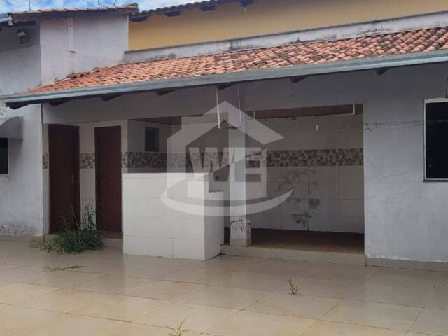 #10525 - Casa para Venda em Itumbiara - GO