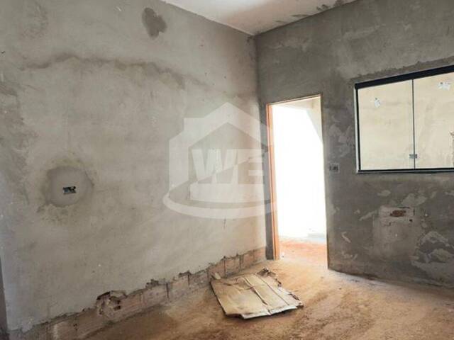 #10528 - Casa para Venda em Itumbiara - GO - 3