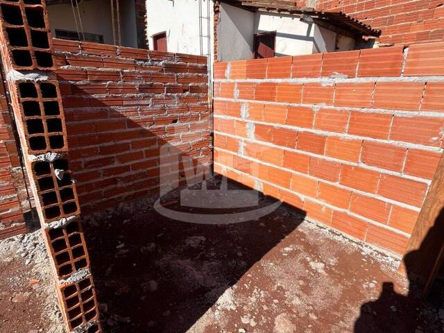 #10531 - Casa para Venda em Itumbiara - GO