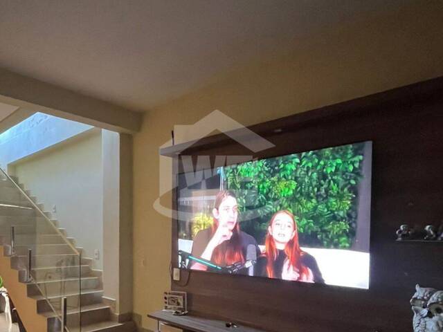 #10533 - Casa para Venda em Itumbiara - GO - 3