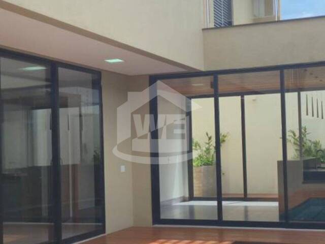 #10541 - Casa para Venda em Itumbiara - GO