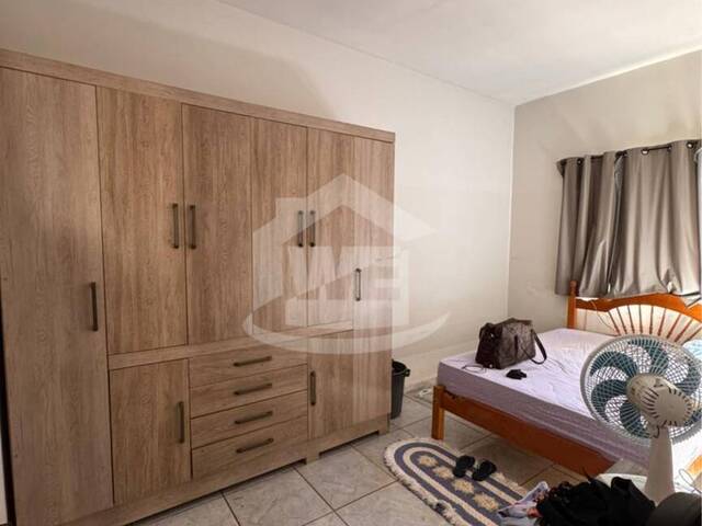 #10548 - Casa para Venda em Itumbiara - GO - 3