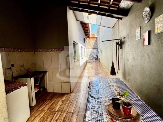 Casa para Venda em Itumbiara - 2