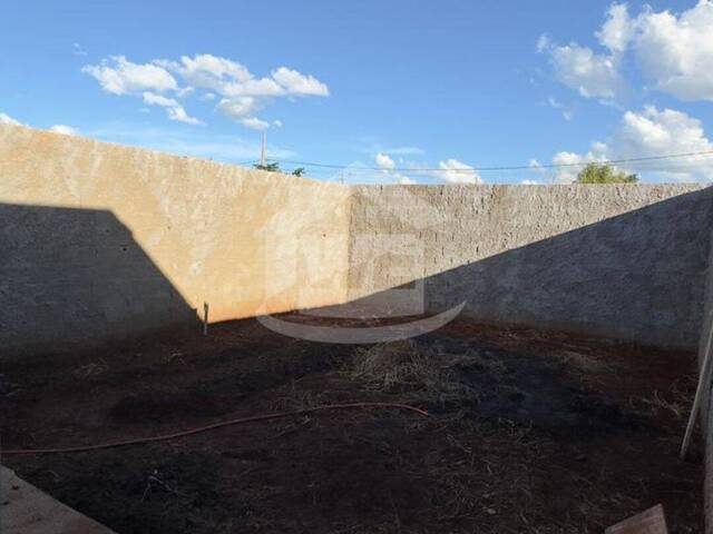 Casa para Venda em Araporã - 3