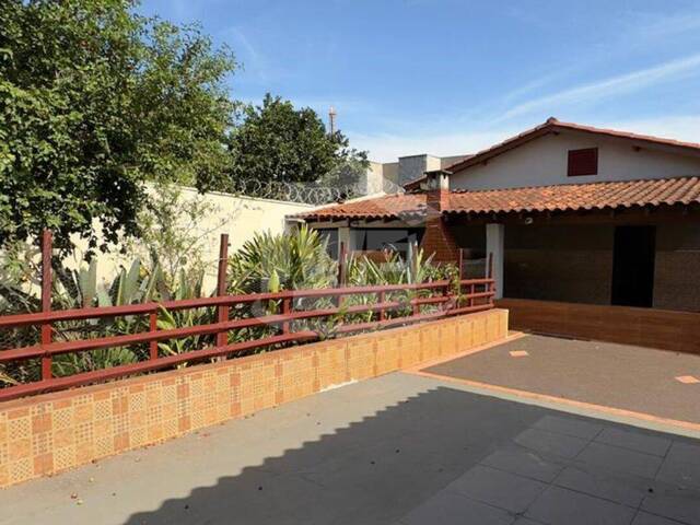 Casa para Venda em Itumbiara - 2