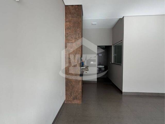 #10611 - Casa para Venda em Itumbiara - GO - 2