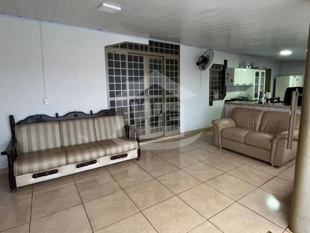 Casa para Venda em Itumbiara - 4