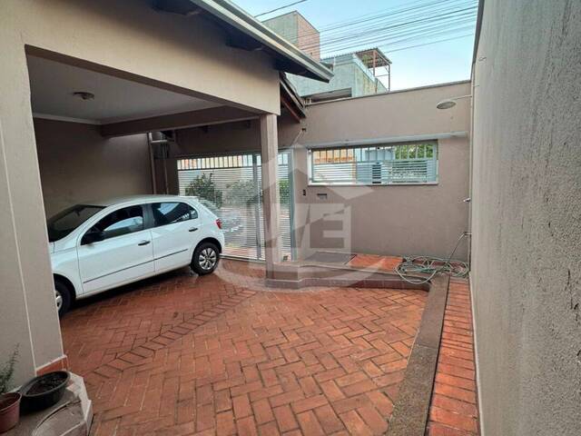 #COD10338 - Apartamento para Venda em Itumbiara - GO