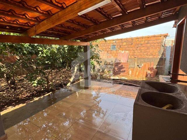 Casa para Venda em Itumbiara - 5