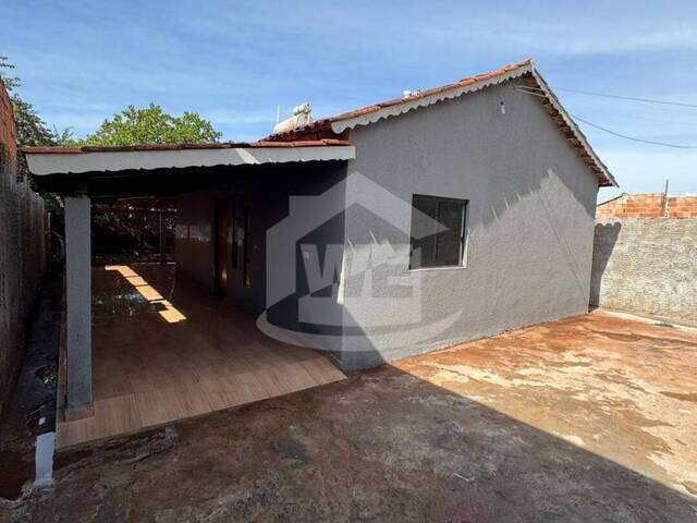 #10680 - Casa para Venda em Itumbiara - GO