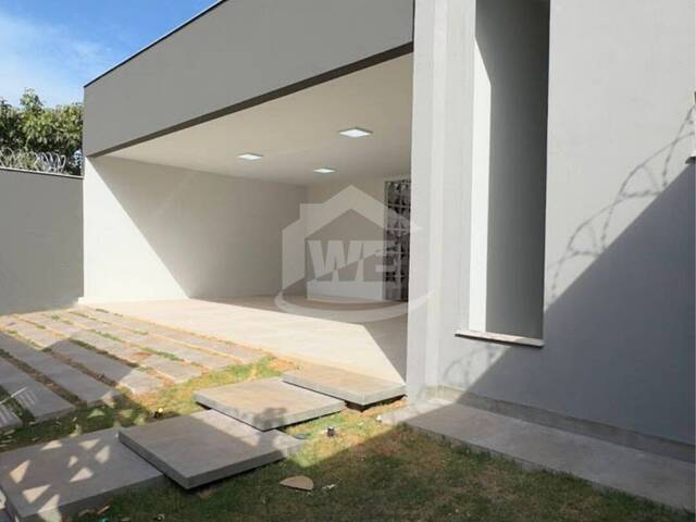 #10598 - Casa para Venda em Itumbiara - GO