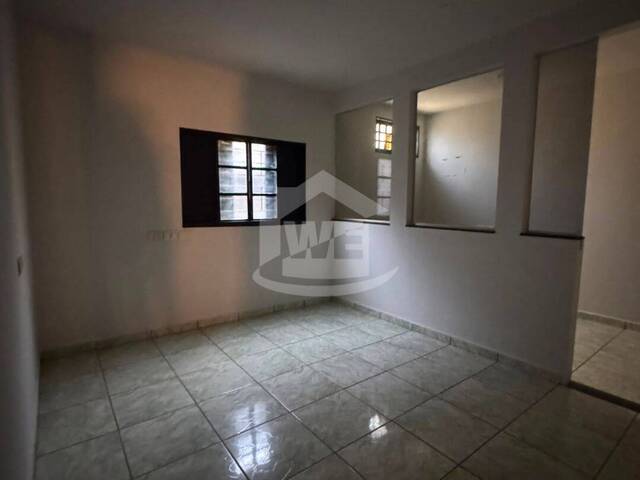 #10699 - Casa para Venda em Itumbiara - GO - 3