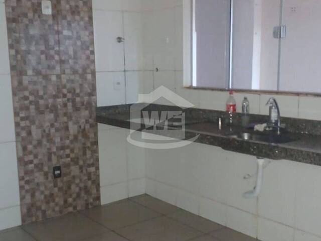 #10715 - Casa para Venda em Itumbiara - GO - 1
