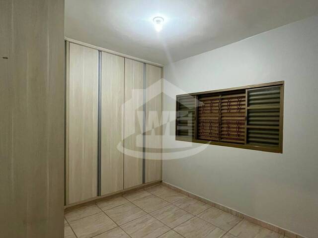 #10722 - Casa para Venda em Itumbiara - GO - 2