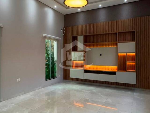 #10725 - Casa para Venda em Itumbiara - GO - 2
