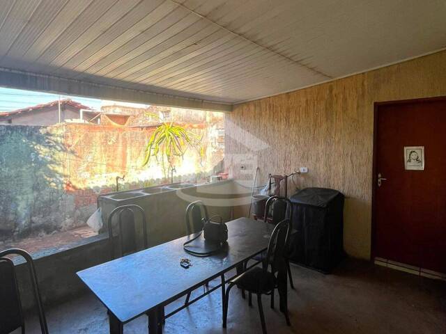 Casa para Venda em Itumbiara - 4