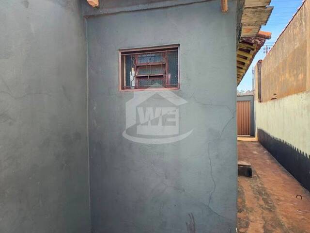 #10731 - Casa para Venda em Itumbiara - GO - 3