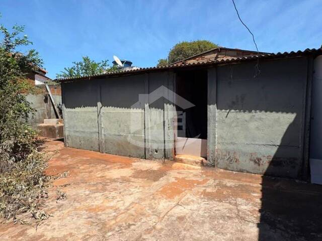 #10731 - Casa para Venda em Itumbiara - GO - 1