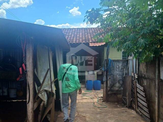 #10738 - Casa para Venda em Itumbiara - GO - 3