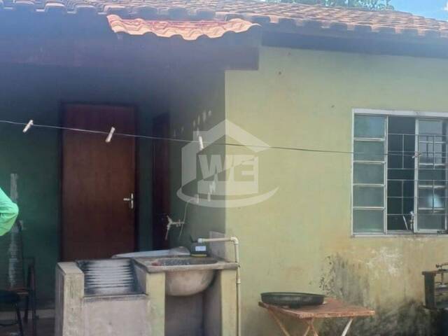 #10738 - Casa para Venda em Itumbiara - GO - 1