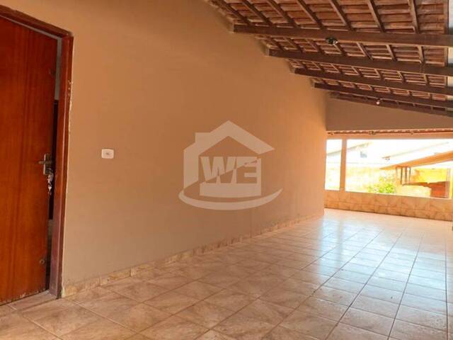 #10749 - Casa para Venda em Itumbiara - GO - 1