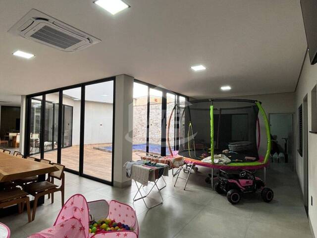 #10752 - Casa para Venda em Itumbiara - GO - 2