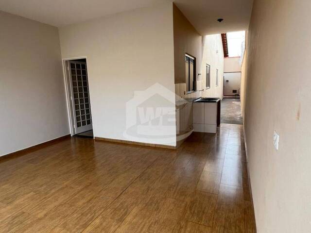 Casa para Venda em Itumbiara - 2