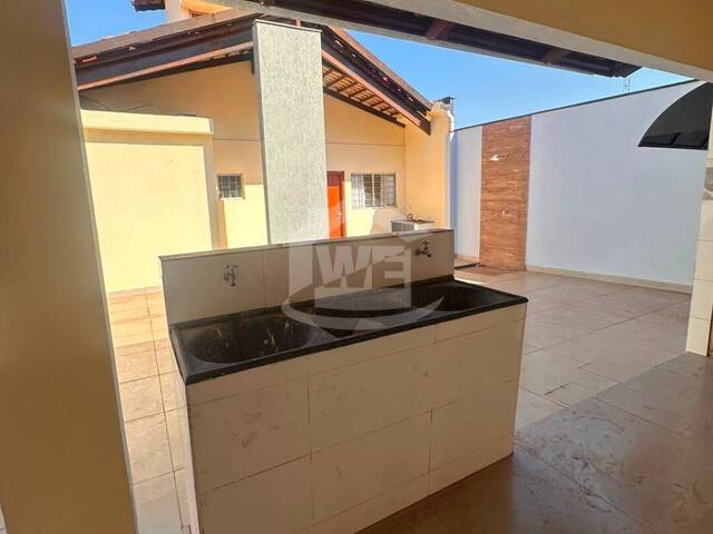 #1521 - Casa para Locação em Itumbiara - GO - 2