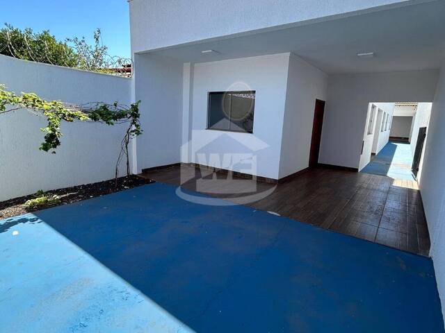 #10760 - Casa para Venda em Itumbiara - GO - 1