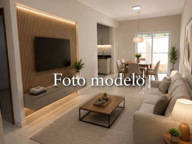 #10768 - Casa para Venda em Araporã - MG - 2