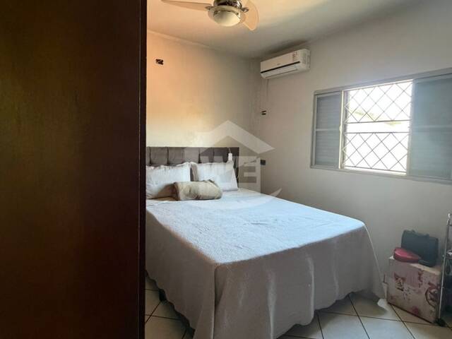 Casa para Venda em Itumbiara - 4