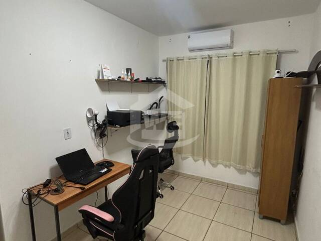 #10774 - Casa para Venda em Itumbiara - GO - 2