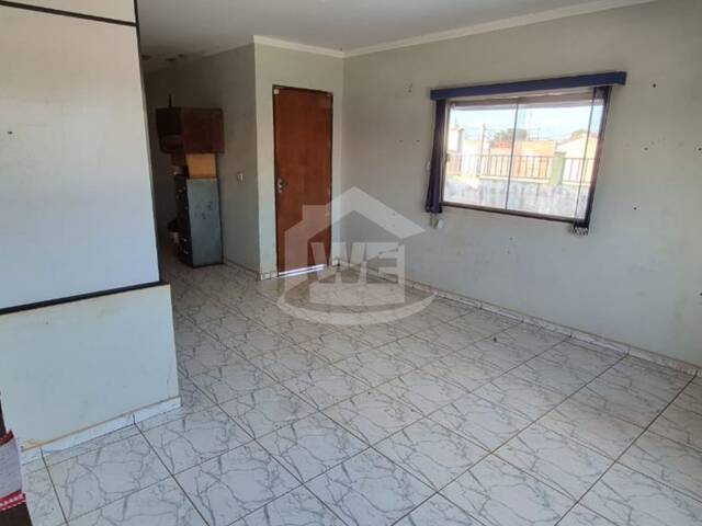#10776 - Casa para Venda em Itumbiara - GO - 2