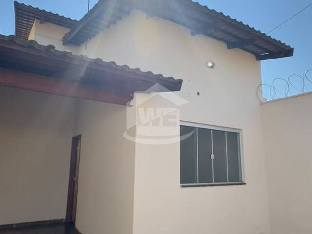 #10590 - Casa para Venda em Itumbiara - GO