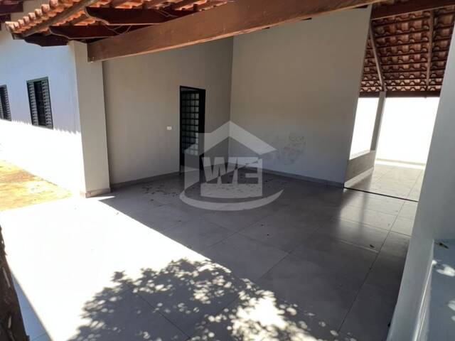 #10792 - Casa para Venda em Itumbiara - GO - 1