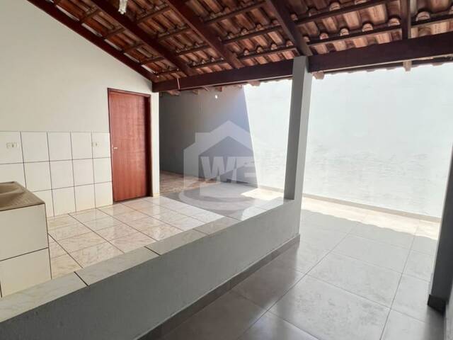 #10792 - Casa para Venda em Itumbiara - GO - 2
