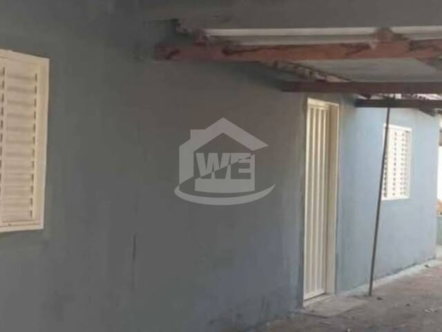 #10795 - Casa para Venda em Itumbiara - GO - 1