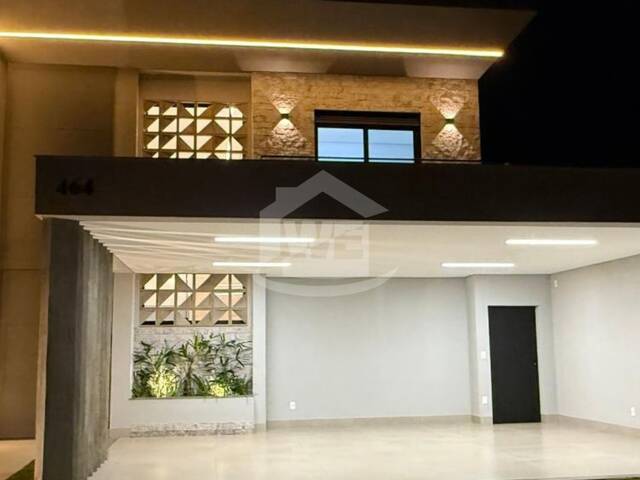 #10808 - Casa para Venda em Uberlândia - MG - 1