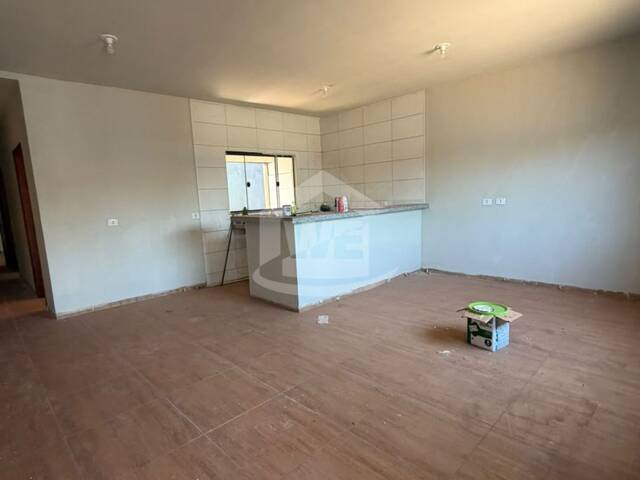 #10810 - Casa para Venda em Itumbiara - GO - 1