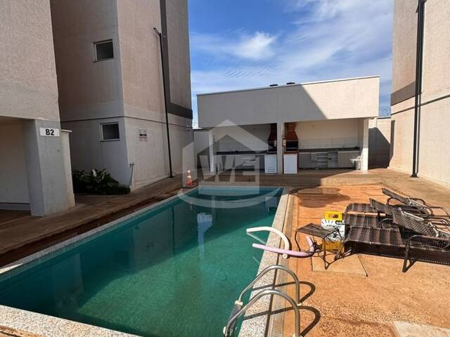 #10814 - Apartamento para Venda em Itumbiara - GO - 1