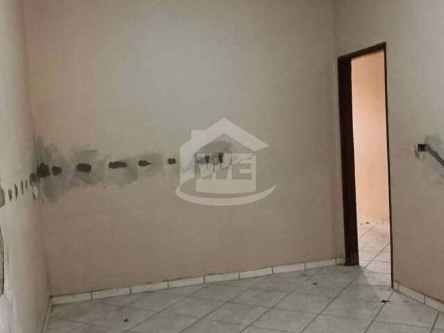 #10824 - Casa para Venda em Itumbiara - GO - 2
