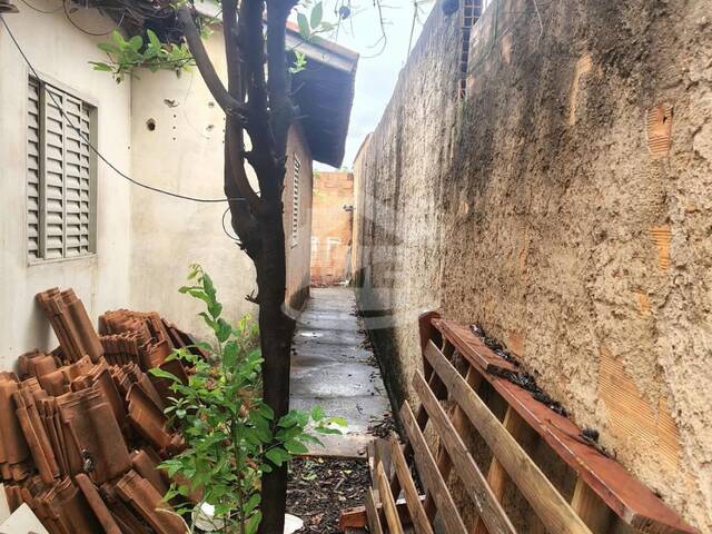 #10831 - Casa para Venda em Itumbiara - GO - 1