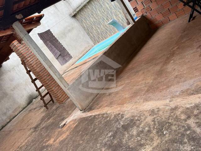 #10843 - Casa para Venda em Itumbiara - GO - 1